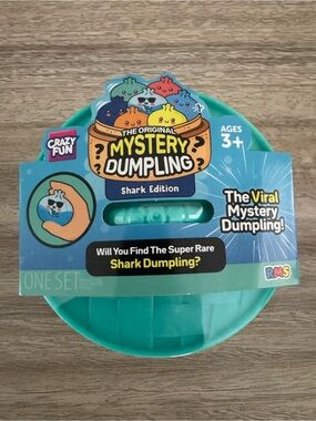 Mystery Dumpling Shark Edition - NEW